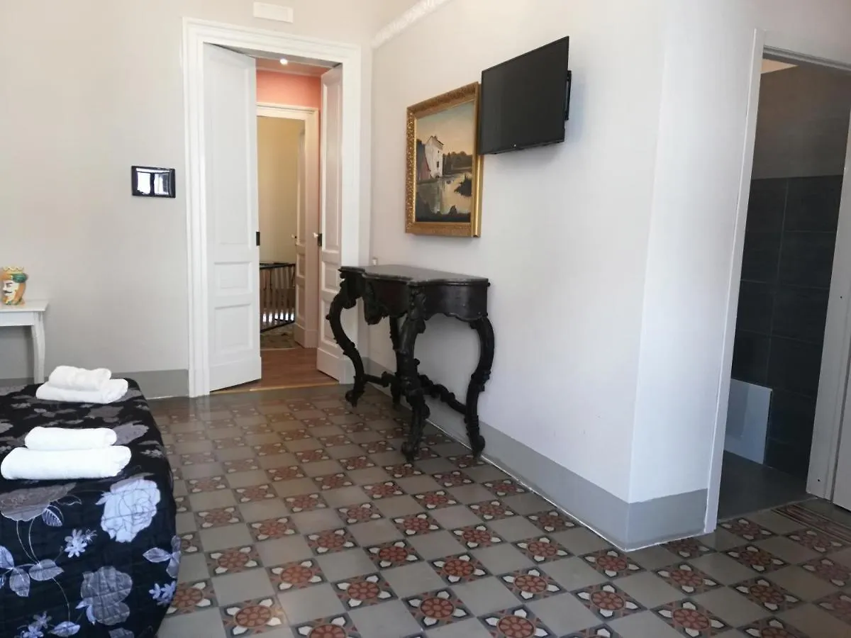 Hotel Stanze Etnea 380 Katania